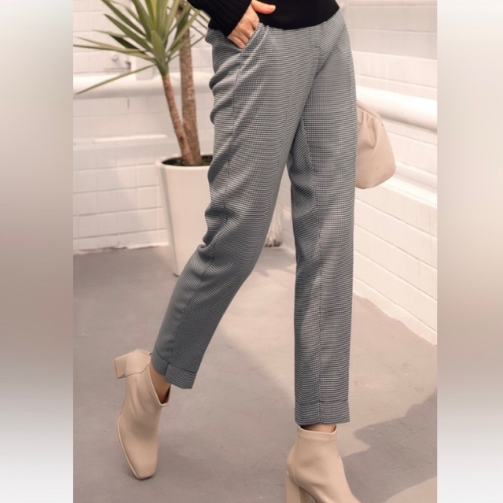 Massimo Dutti Black & White Micro-Check Straight Leg Trousers